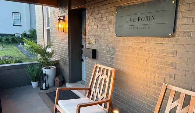 Luxury 3BR Cottage, King Beds, Spa-Style Baths and Outdoor Oasis