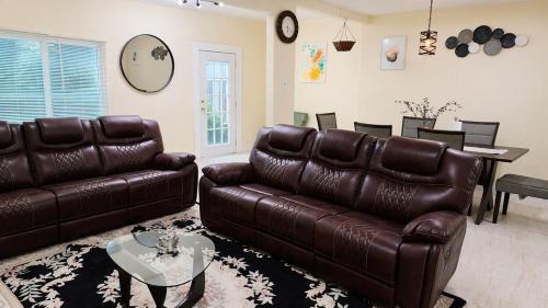 Luxury 3BR Family Home in the Heart of Houston