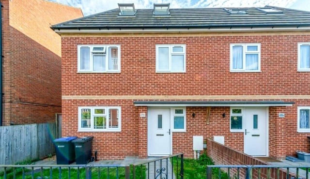 Luxury 3BR Home, Chartham, Parking &Hot Tub