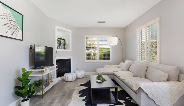 Luxury 3BR Home｜Community Pool Access｜Relaxing Patio｜Perfect for Families #10140