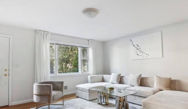 Luxury 3BR Home Game Room Free Parking