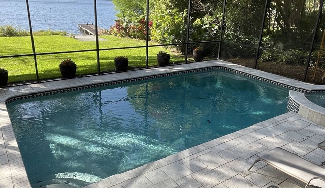 Luxury 3BR Lake House on Quiet Private Lake, with Pool and Hot Tub