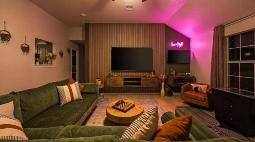 Luxury 3BR OKC Retreat w Patio & Gaming