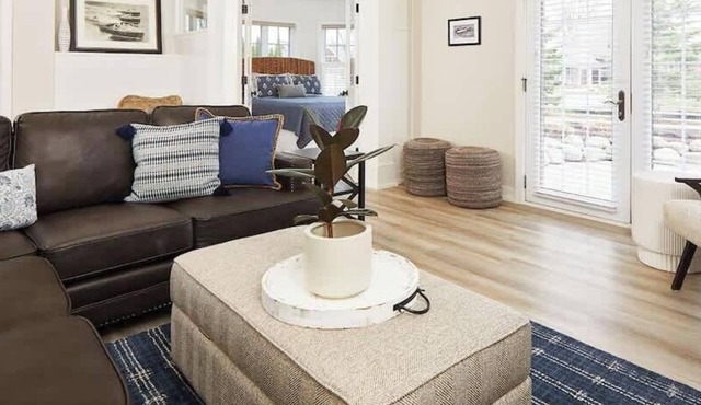 Luxury 3BR Retreat Sleeps 10 | Pool, Hot Tub, Free Golf, Near Lake MI