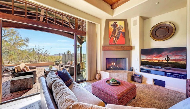 Luxury 3BR Scottsdale Retreat @ The Rocks | Private Plunge Pool | Troon Golf