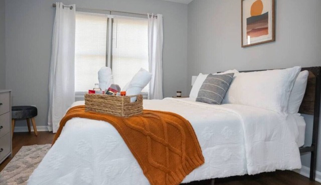 Luxury 3BR Townhome - Sleep 6