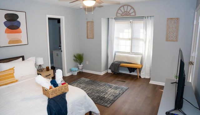 Luxury 3BR Townhome in the Heart of Winston Salem NC - Sleep 6
