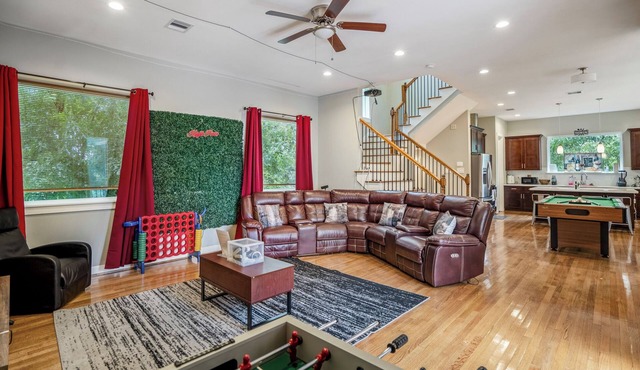 Luxury 3BRM, 3.5B House: Near Downtown, Medical Center & NRG Stadium