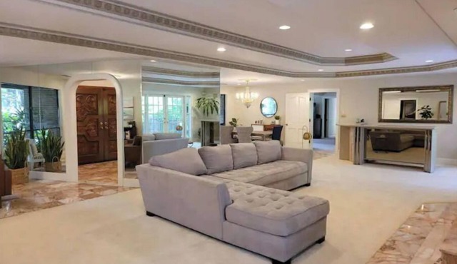 Luxury 3Level 6Bedroom Villa Nature Reserve Views