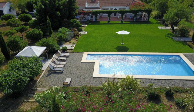 Luxury 4 Bed Villa in Tranquil Setting with Huge Private Pool