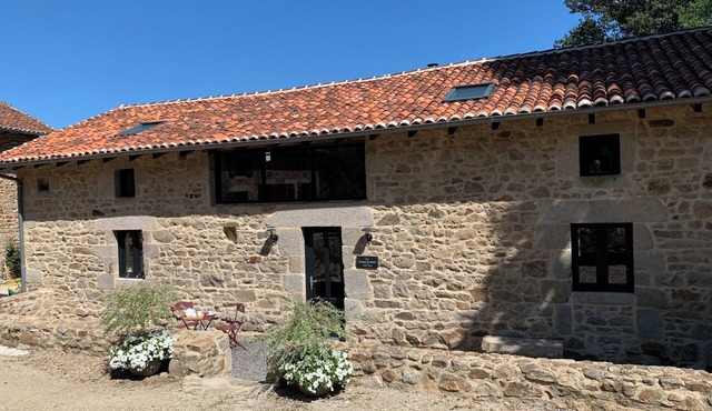 Luxury 4 bed gîte with private pool