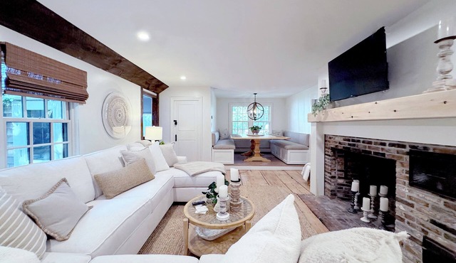 Luxury 4-Bedroom 1780s Cape, Near Wychmere Beach Club, 3 King Beds; Fire Pit