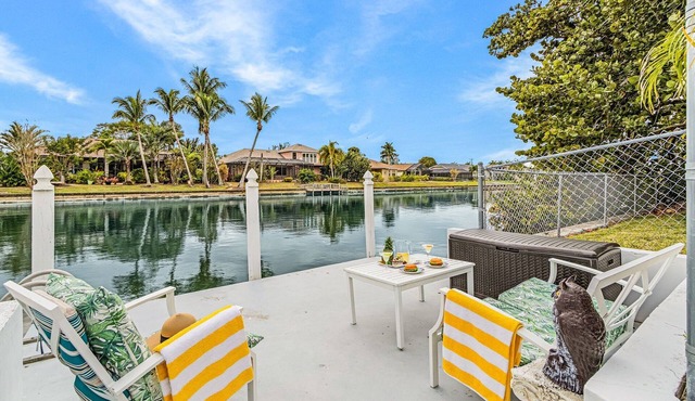 Luxury 4 Bedroom, Heated Pool. Billiard Room! Amazing Upscale Decor!- Villa Jolie - Roelens