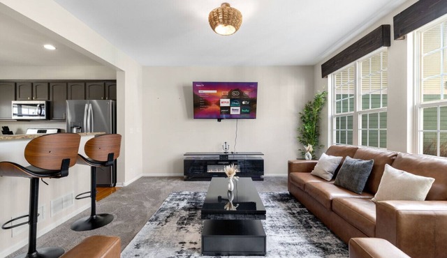 Luxury 4 Bedroom Home Elgin