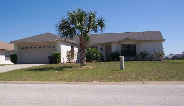 Luxury 4 Bedroom Villa, 5 Minutes From Disney, South Facing Pool And Spa