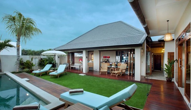 Luxury 4 Bedroom Villa Near Canggu Club