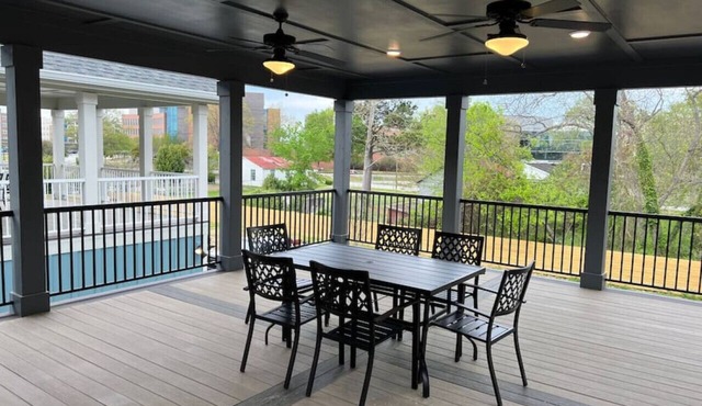 Luxury 4B/4.5b Home, EV Charger, deck by MCG #4