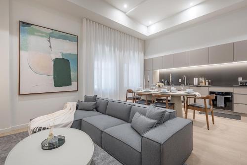 Luxury 4BR 3BA Penthouse with Private Terrace