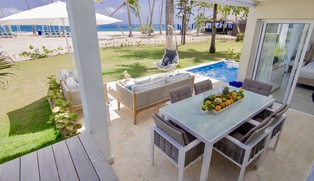 Luxury 4BR Beachfront Double Condo w/Private Patio and Plunge Pool