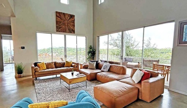 Luxury 4BR Hilltop Retreat with Scenic Views