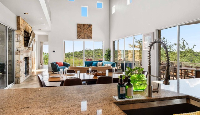 Luxury 4BR Hilltop Retreat With Scenic Views
