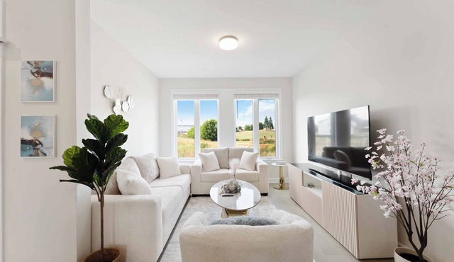 Luxury 4BR Home* Brand New & Great Location!