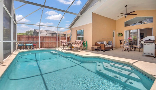 Luxury 4BR Home - Pool, Games, BBQ - Near Disney!