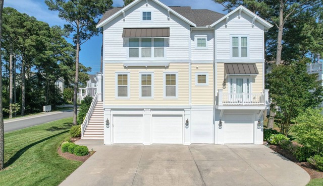 Luxury 4BR Home in Gated Watermark with Pool, Fitness Center & Kayak Launch