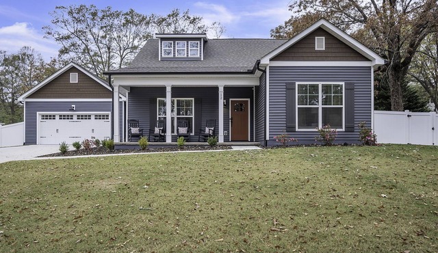Luxury 4BR Home with Screened Porch & Fenced Yard