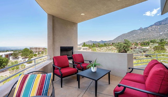 ‼️Luxury 4BR Retreat w/Mountain views