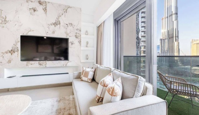 Luxury 4BR with Hermes Touch & Burj Khalifa View