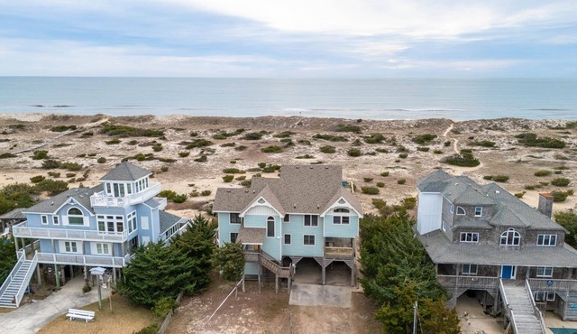 Luxury 5 bed/5 bath oceanfront with pool, dog friendly!