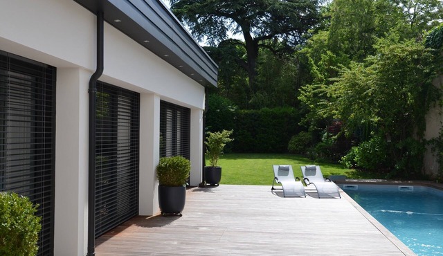 Luxury 5-Bed Albi Villa: Heated Pool & Gourmet BBQ