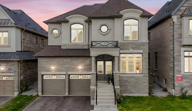 Luxury 5-Bed Home w/Office & 5 Baths | Peaceful Caledon Escape