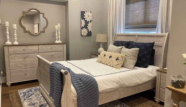 Luxury 5-bedroom house rental for PSU Weekend Events