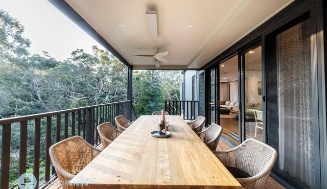 Luxury 5 Bedroom House With Aircon & Granny Flat