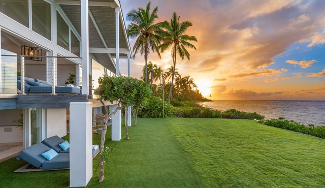 LUXURY 5+ Bedroom Including Separate Studio Apartment On Oahu's North Shore