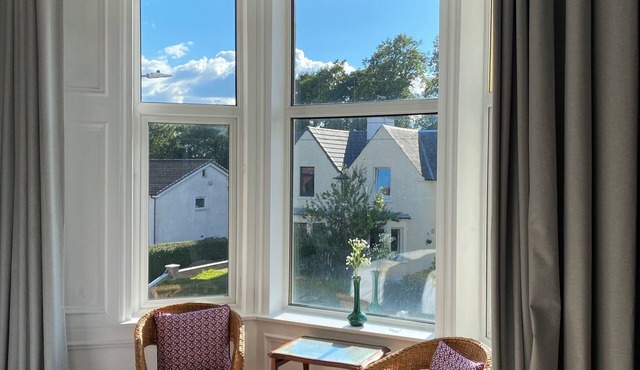 Luxury 5 bedroom Victorian Townhouse in Glasgow west. Perfect for families.