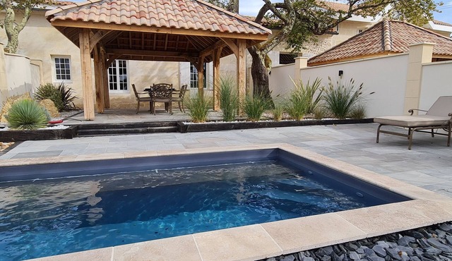 Luxury 5* cottage with own private heated pool - Sleep 4