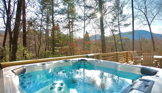 Luxury 5 Kings MTN Views and Lake Access FirePit EVCharger PoolTable