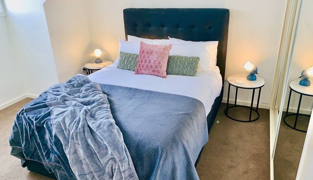 Luxury 5 Star, 3 Bedroom Brand new House, Air con