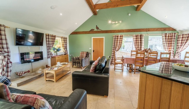 Luxury 5 star cottage with 3 ensuite bedrooms and wet room facilities