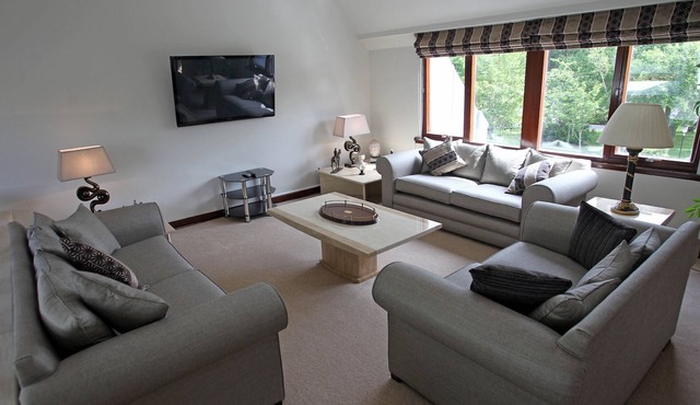 Luxury 5 Star Country Home beside Gleneagles