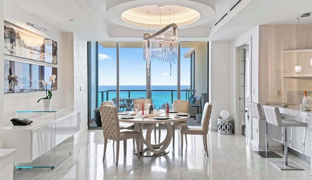 Luxury 5 Stars – Oceanfront Stay for 4 w/World-class Amenities