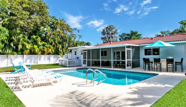 Luxury 5 Villa Heated Pool near Beach & Casino