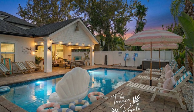 Luxury 5BD: Pool~Gym~Theater~Game Room~Mini Putt