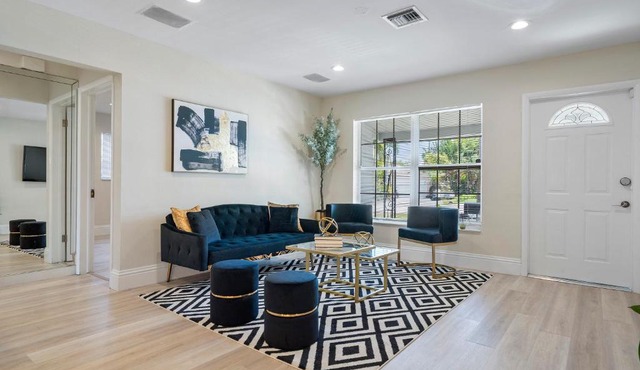 Luxury 5Bed Family/Friends Gateway. 10Min to Beach