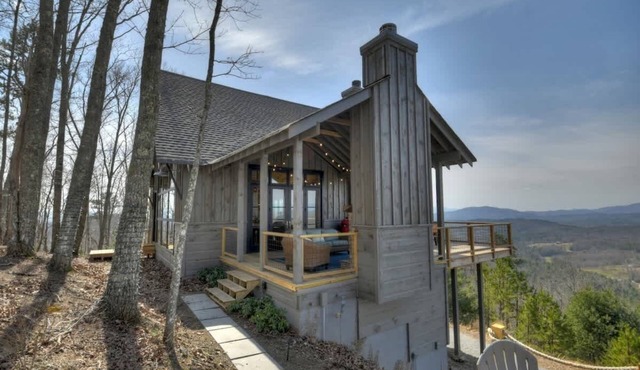 Luxury 5BR Cabin | Hot Tub & Mtn Views | Secluded