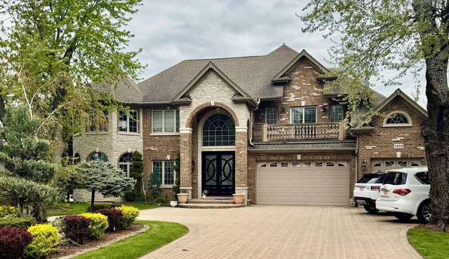 Luxury 5BR Family Getaway – Heated Pool, Hot Tub, Fire pit, Game Room,