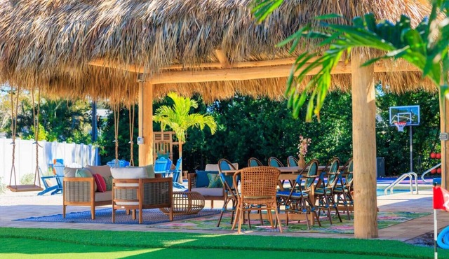 Luxury 5BR | Heated Pool, Pickleball & Hot Tub